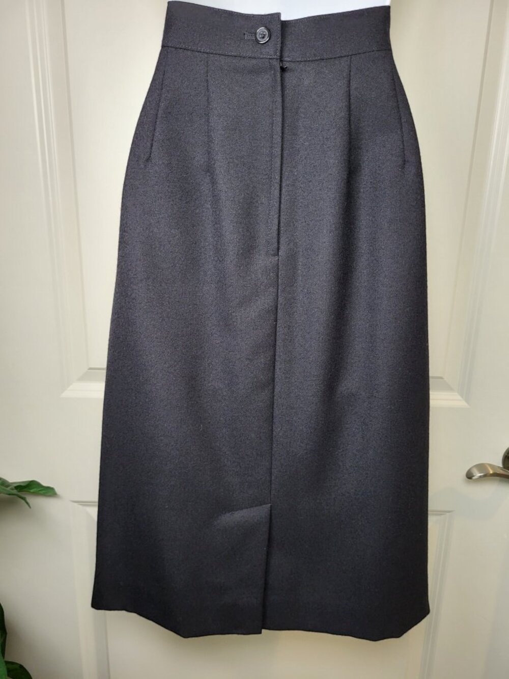 Vintage Casual Corner Black Wool Midi Pencil Skirt Size 6 - Picture 6 of 9